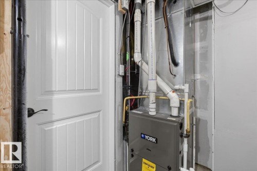 1440 Chahley Place, Edmonton, AB - Indoor Photo Showing Basement