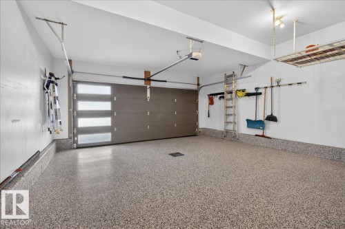 1440 Chahley Place, Edmonton, AB - Indoor Photo Showing Garage