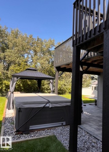 1440 Chahley Place, Edmonton, AB - Outdoor