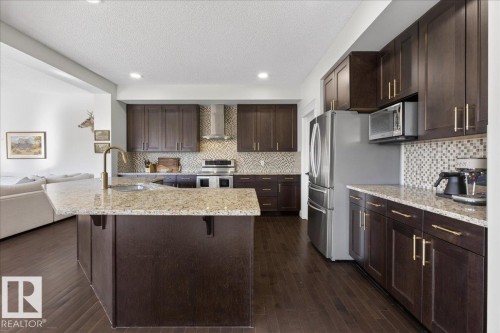 1440 Chahley Place, Edmonton, AB - Indoor Photo Showing Kitchen With Upgraded Kitchen