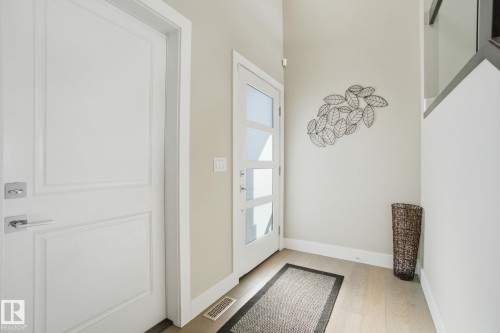 21916 80 Avenue, Edmonton, AB - Indoor Photo Showing Other Room