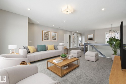 21916 80 Avenue, Edmonton, AB - Indoor Photo Showing Living Room