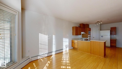 #246 13441 127 Street, Edmonton, AB - Indoor Photo Showing Kitchen