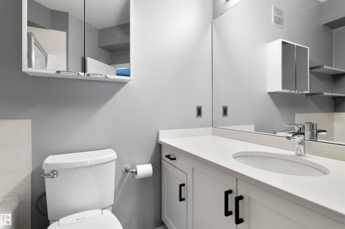 110 9804 101 Street, Edmonton, AB - Indoor Photo Showing Bathroom