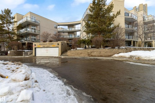 110 9804 101 Street, Edmonton, AB - Outdoor