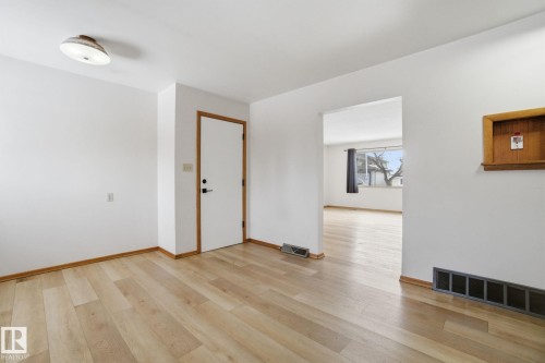 5110 57Ave, Leduc, AB - Indoor Photo Showing Other Room