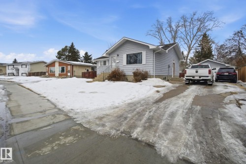 5110 57Ave, Leduc, AB - Outdoor With Facade