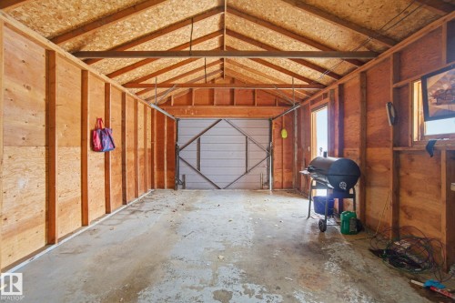 5110 57Ave, Leduc, AB - Indoor