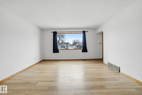 5110 57Ave, Leduc, AB - Indoor Photo Showing Other Room