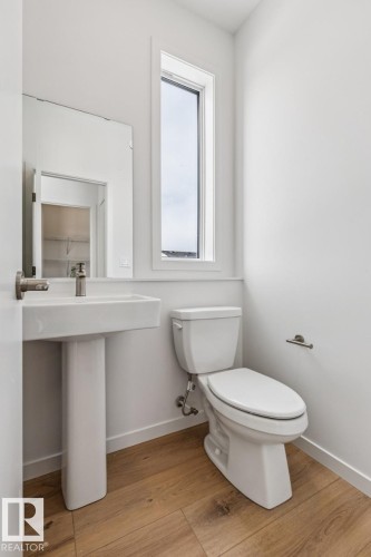 2618 Alces Way, Edmonton, AB - Indoor Photo Showing Bathroom