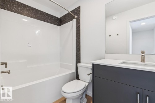 2618 Alces Way, Edmonton, AB - Indoor Photo Showing Bathroom