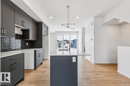 2618 Alces Way, Edmonton, AB - Indoor Photo Showing Kitchen With Upgraded Kitchen