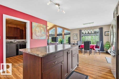 129 50529 Rge Road 21, Rural Parkland County, AB - Indoor Photo Showing Kitchen