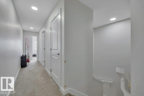 46 603 Orchards Boulevard, Edmonton, AB - Indoor Photo Showing Other Room