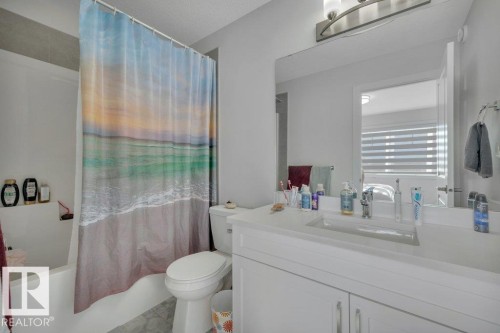 46 603 Orchards Boulevard, Edmonton, AB - Indoor Photo Showing Bathroom