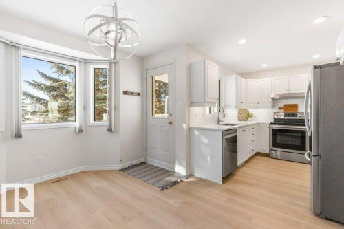 9753 176 Street, Edmonton, AB - Indoor Photo Showing Kitchen