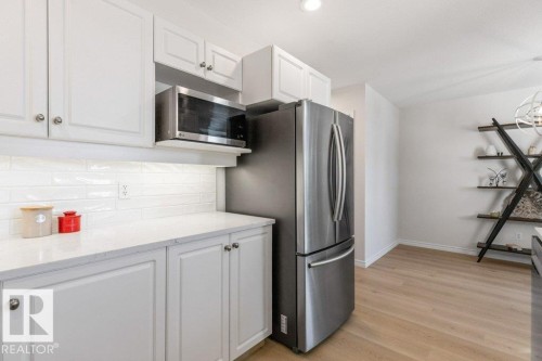 9753 176 Street, Edmonton, AB - Indoor Photo Showing Kitchen