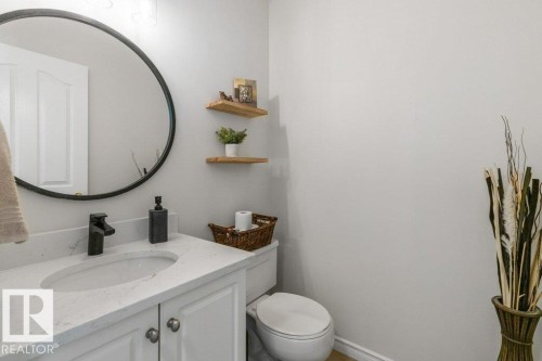 9753 176 Street, Edmonton, AB - Indoor Photo Showing Bathroom