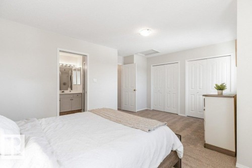 9753 176 Street, Edmonton, AB - Indoor Photo Showing Bedroom