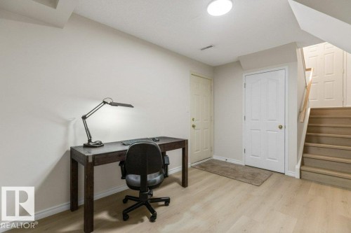 9753 176 Street, Edmonton, AB - Indoor