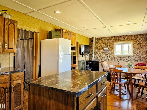 106 57730 Range Road 30, Rural Barrhead County, AB - Indoor