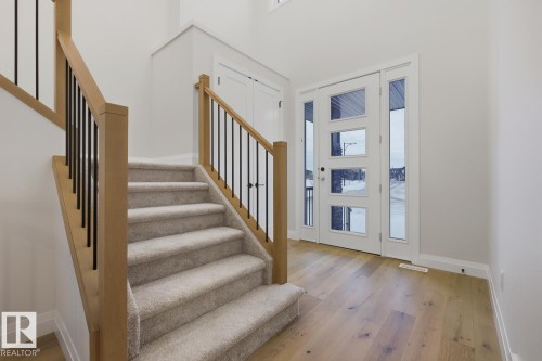 6704 Crawford Way, Edmonton, AB - Indoor Photo Showing Other Room