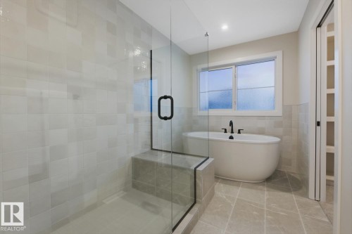 6704 Crawford Way, Edmonton, AB - Indoor Photo Showing Bathroom
