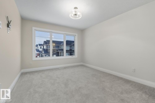 6704 Crawford Way, Edmonton, AB - Indoor Photo Showing Other Room
