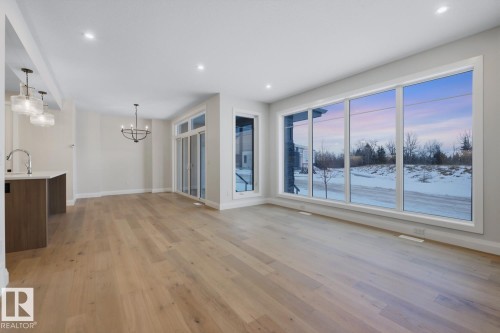 6704 Crawford Way, Edmonton, AB - Indoor Photo Showing Other Room