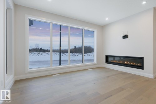 6704 Crawford Way, Edmonton, AB - Indoor Photo Showing Living Room With Fireplace
