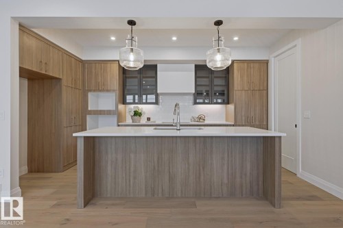 6704 Crawford Way, Edmonton, AB - Indoor Photo Showing Kitchen