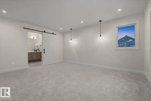 6704 Crawford Way, Edmonton, AB - Indoor Photo Showing Other Room