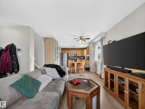 11933 77 Street, Edmonton, AB - Indoor Photo Showing Living Room