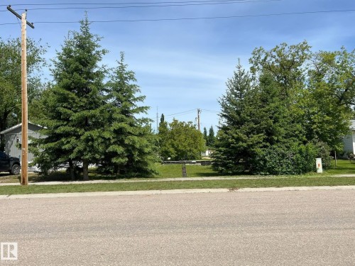 4805 48 Avenue, Ardmore, AB 