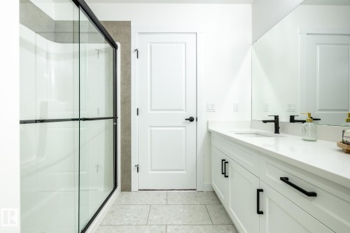 224 Falcon Crescent, Leduc, AB - Indoor Photo Showing Bathroom