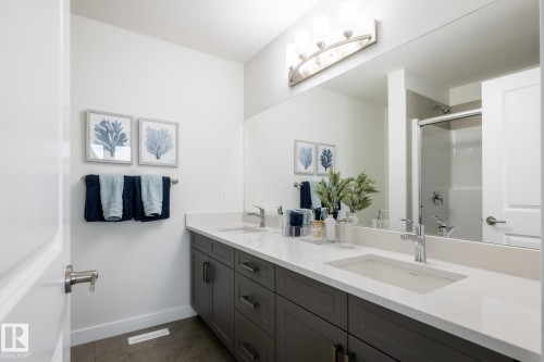 224 Falcon Crescent, Leduc, AB - Indoor Photo Showing Bathroom