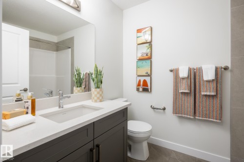 224 Falcon Crescent, Leduc, AB - Indoor Photo Showing Bathroom