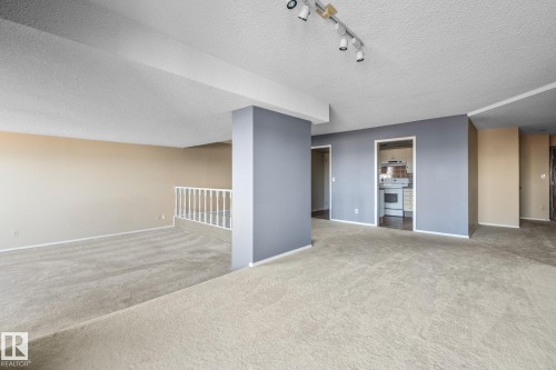 602 11503 100 Avenue, Edmonton, AB - Indoor Photo Showing Other Room