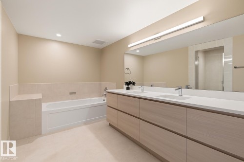602 11503 100 Avenue, Edmonton, AB - Indoor Photo Showing Bathroom