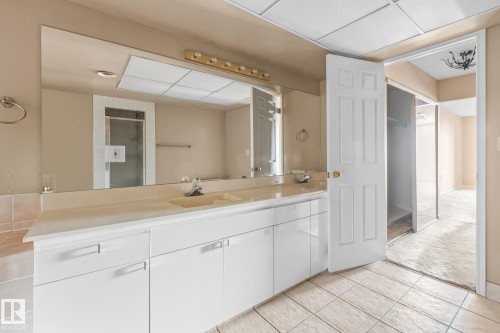 602 11503 100 Avenue, Edmonton, AB - Indoor Photo Showing Bathroom