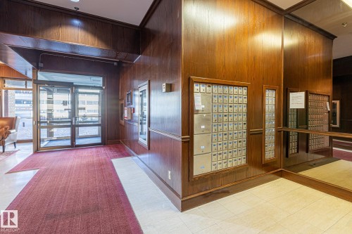 602 11503 100 Avenue, Edmonton, AB - Indoor Photo Showing Other Room