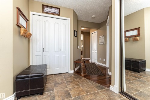 19047 51 Avenue, Edmonton, AB - Indoor Photo Showing Other Room