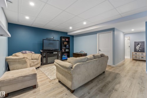 7034 172A Avenue, Edmonton, AB - Indoor Photo Showing Basement
