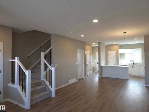 1098 MCLEOD Avenue  Spruce Grove, AB T7X 4G8