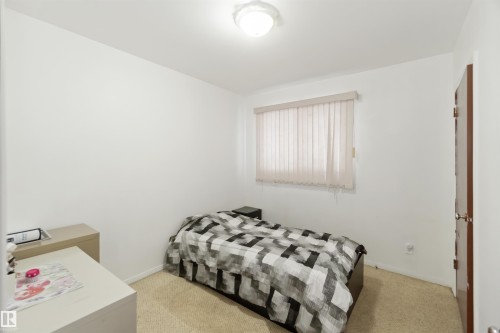 13206 83 Street, Edmonton, AB - Indoor Photo Showing Bedroom