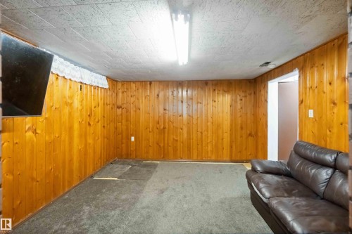 13206 83 Street, Edmonton, AB - Indoor
