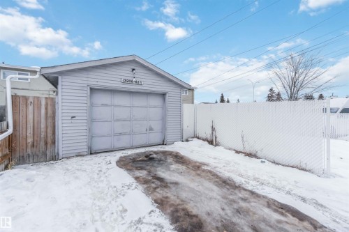13206 83 Street, Edmonton, AB - Outdoor