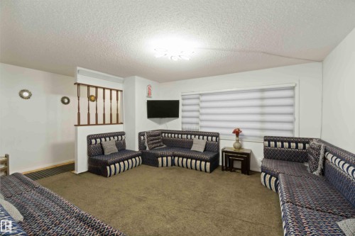 13206 83 Street, Edmonton, AB - Indoor