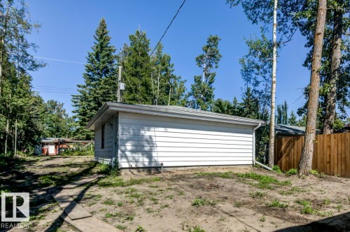 B7 Golden Days, Rural Leduc County, AB - Outdoor