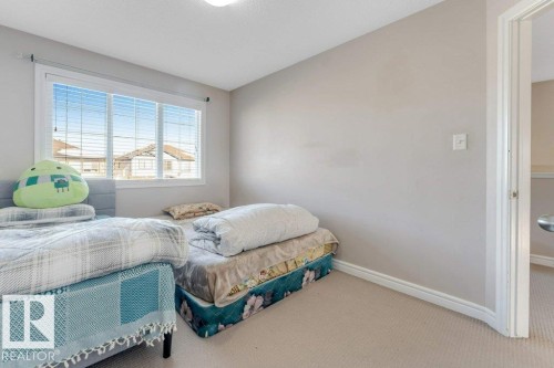 2929 16A Avenue, Edmonton, AB - Indoor Photo Showing Bedroom